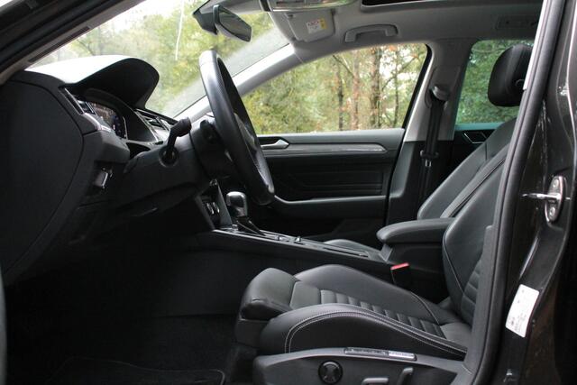 Volkswagen PASSAT Variant 1.4 TSI PHEV GTE Business | Pano | Trekhaak