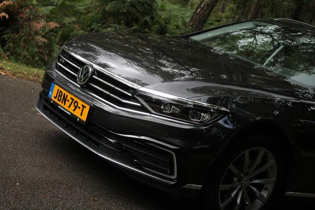 Volkswagen PASSAT Variant 1.4 TSI PHEV GTE Business | Pano | Trekhaak