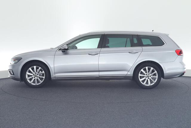 Volkswagen PASSAT Variant 1.5 TSI 150pk DSG Comfort Business Stoelverwarming Virtual Cockpit Navigatie