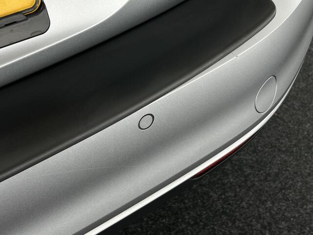 Volkswagen PASSAT Variant 1.5 TSI 150pk DSG Comfort Business Stoelverwarming Virtual Cockpit Navigatie