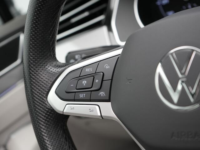Volkswagen PASSAT Variant 1.4 TSI GTE Business Plug In Hybrid 218pk Dealer O.H PHEV | Panodak | Adaptive Cruise | Lederen Sportstoelen Massage & Verwarmd | Apple Carplay | Sfeerverlichting | Navigatie | DAB |