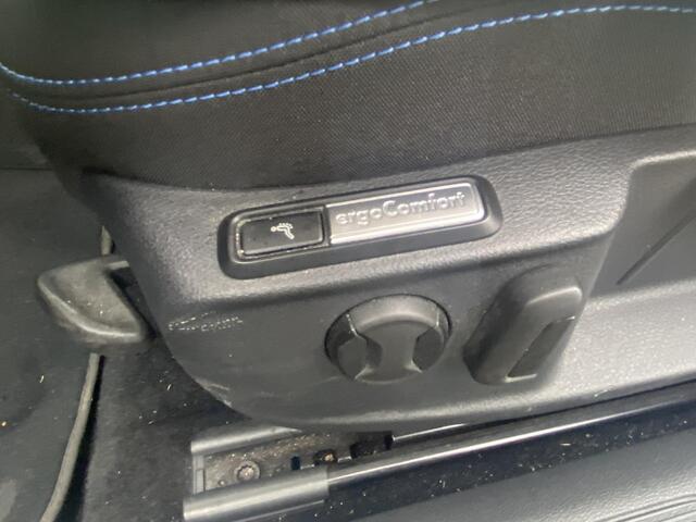 Volkswagen PASSAT Variant 1.4 TSi PHEV 218pk GTE Business met o.a. pano-dak, Winterpakket, Virtual Cockpit, camera, etc.