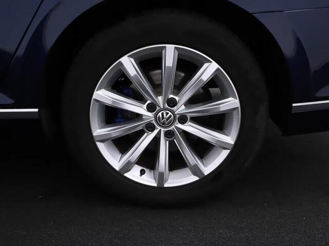 Volkswagen PASSAT Variant 1.4 TSI GTE Highline All in Prijs! | Bors herkening | ACC | Digital Dash