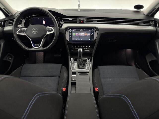 Volkswagen PASSAT 1.4 TSI 218PK GTE | Panoramadak | Virtual Cockpit | LED | Camera | Trekhaak | Navigatie | Adaptive Cruise