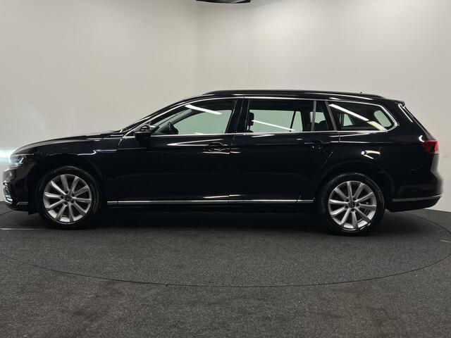 Volkswagen PASSAT Variant 1.4 TSI PHEV GTE Business | NAVIGATIE | TREKHAAK | ACC | CAMERA |