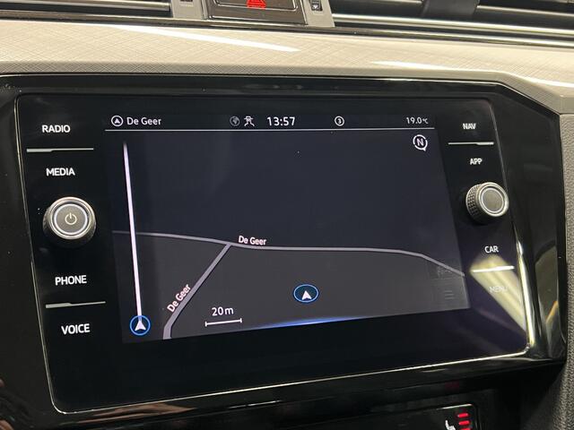 Volkswagen PASSAT Variant 1.4 TSI PHEV GTE Business | NAVIGATIE | TREKHAAK | ACC | CAMERA |