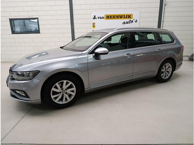 Volkswagen PASSAT Variant 1.5 TSI Business Ecc | Pdc | virual cockpit | Trekhaak