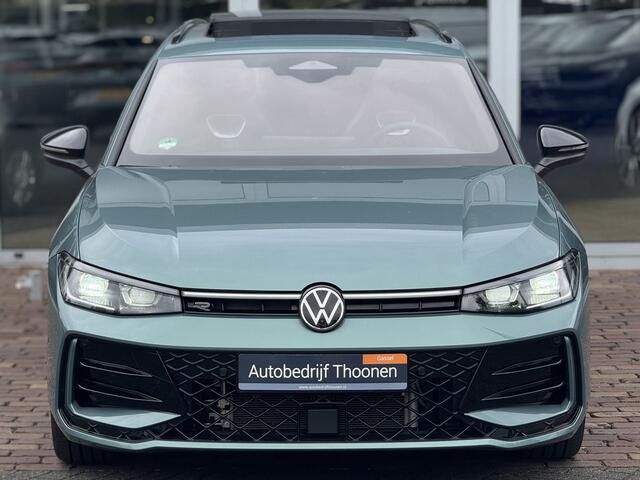Volkswagen PASSAT Variant 1.5 eHybrid R-Line Edition 272pk | HUD | Pano | Trekhaak