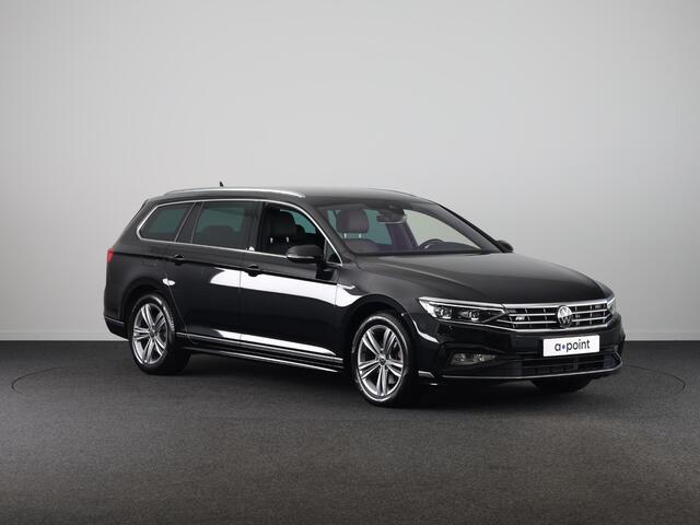 Volkswagen PASSAT Variant 1.5 TSI R-Line Business 150 PK DSG | Verlengde garantie | Navigatie | Parkeercamera |