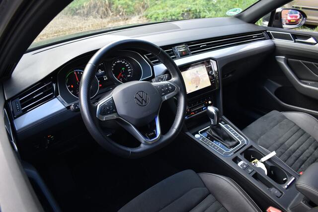 Volkswagen PASSAT Variant GTE 218PK DSG HYBRID GTE BUSINESS LEDER/CAMERA/TREKHAAK/IQ-LIGHT