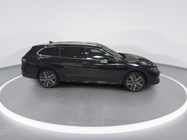 Volkswagen PASSAT Variant R-Line Edition 1.5 eHybrid 204 pk 6 versn. DSG · Multimedia pakket plus · High-end geluidsysteem 'Harman Kardon' · Prijs incl. inruilpremie ·