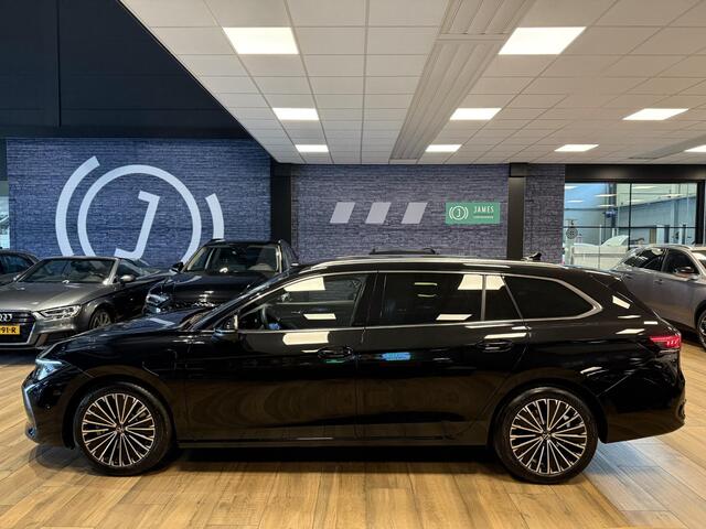 Volkswagen PASSAT Variant 1.5 eHybrid Elegance Business PHEV |MASSAGESTOELEN|TREKHAAK||NAVI|