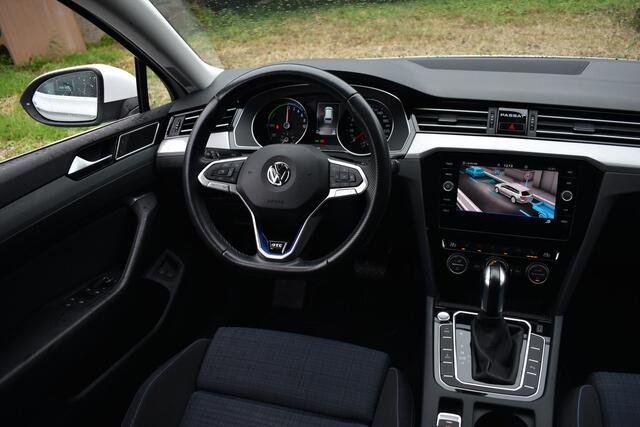 Volkswagen PASSAT Variant GTE 218PK DSG HYBRID GTE BUSINESS TREKHAAK/NAVI/CAMERA