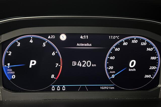 Volkswagen PASSAT Variant 1.5 TSI R-Line Business + | Camera | Panoramadak | Stoelverwarming | Parkeersensoren