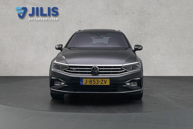 Volkswagen PASSAT Variant 1.5 TSI R-Line Business + | Camera | Panoramadak | Stoelverwarming | Parkeersensoren