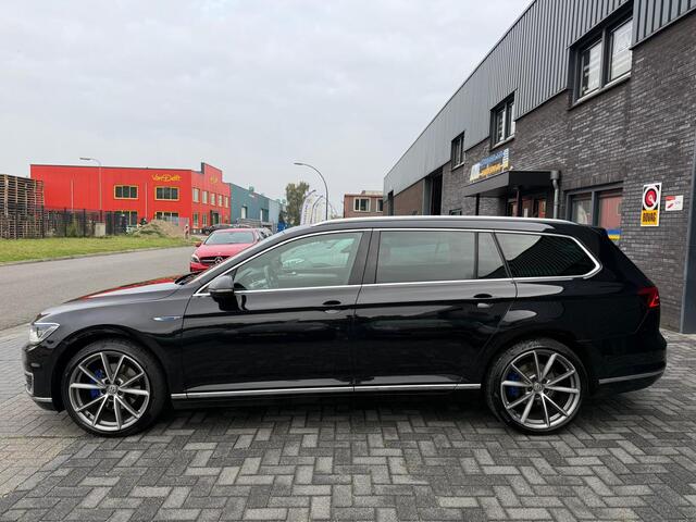 Volkswagen PASSAT Variant 1.4 TSI GTE Connected Series Plus | 1E EIGENAAR | 12MND GARANTIE | AUTOMAAT | PANODAK | LED | CARPLAY | LEDER | TREKHAAK | DAB | CRUISE | LMV |