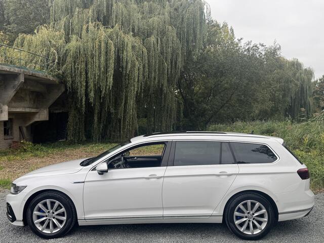 Volkswagen PASSAT Variant 218PK DSG HYBRID GTE BUSINESS TREKHAAK/LEDER/IQ-LIGHT/PANORAMADAK