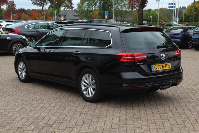 Volkswagen PASSAT Variant 1.4 TSI ACT Comfortline / Trekhaak / Camera / Navigatie / 17'' / Stoelverwarming / DAB / ACC