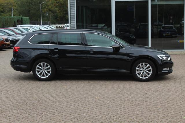 Volkswagen PASSAT Variant 1.4 TSI ACT Comfortline / Trekhaak / Camera / Navigatie / 17'' / Stoelverwarming / DAB / ACC