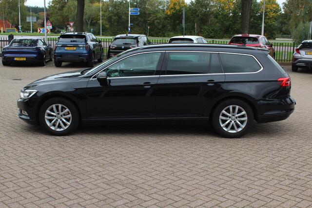 Volkswagen PASSAT Variant 1.4 TSI ACT Comfortline / Trekhaak / Camera / Navigatie / 17'' / Stoelverwarming / DAB / ACC