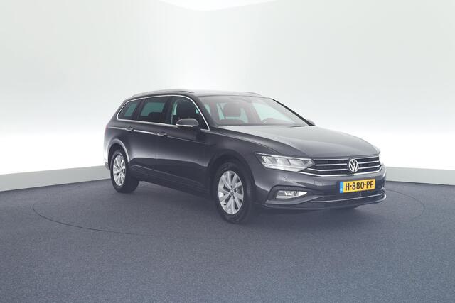 Volkswagen PASSAT Variant 1.6 TDI 120PK DSG Comfort Business Trekhaak Keyless Navigatie Adaptive Cruise
