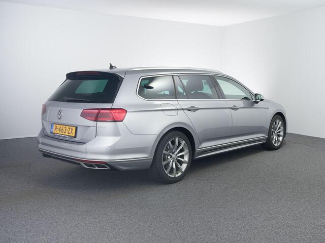 Volkswagen PASSAT Variant 1.5 TSI R-Line Business + | Matrix | Leer | Carplay | Camera | 18inch |