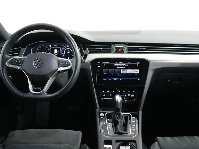 Volkswagen PASSAT Variant 1.5 TSI R-Line Business + | Matrix | Leer | Carplay | Camera | 18inch |