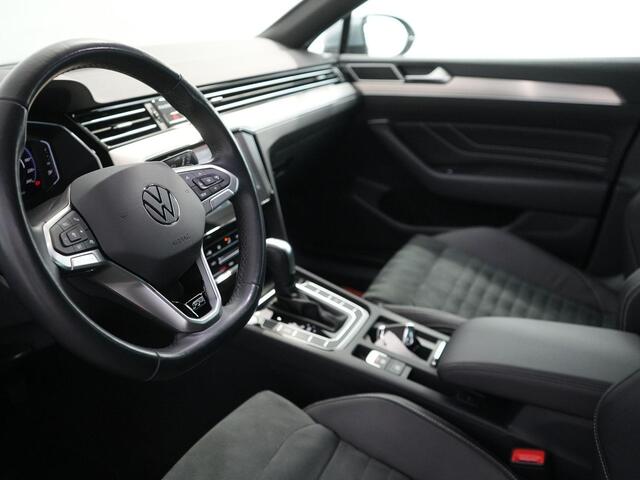 Volkswagen PASSAT Variant 1.5 TSI R-Line Business + | Matrix | Leer | Carplay | Camera | 18inch |