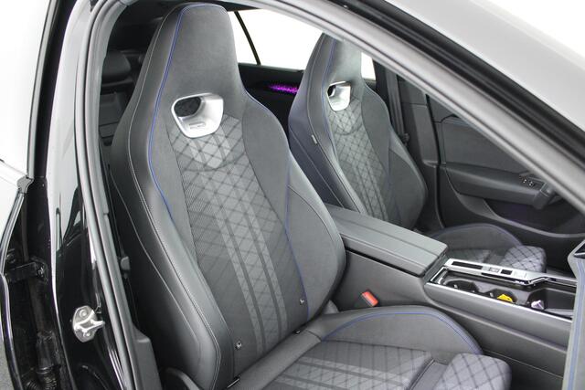 Volkswagen PASSAT Variant 1.5 272pk eHybrid R-Line Edition Trekhaak 360Camera Head-Up Panoramadak Keyless Massage Navigatie
