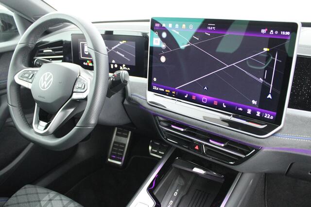 Volkswagen PASSAT Variant 1.5 272pk eHybrid R-Line Edition Trekhaak 360Camera Head-Up Panoramadak Keyless Massage Navigatie