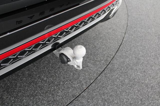 Volkswagen PASSAT Variant 1.5 272pk eHybrid R-Line Edition Trekhaak 360Camera Head-Up Panoramadak Keyless Massage Navigatie