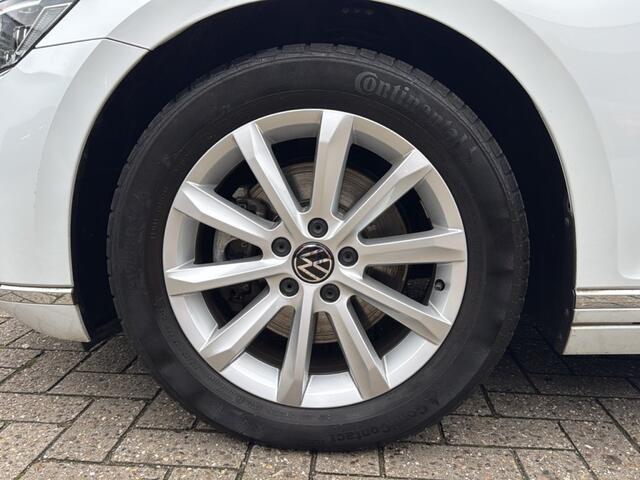 Volkswagen PASSAT 2.0 TDI DSG ELEGANCE TREKHAAK/CAMERA/NAVI/ACC/STOEL-STUURVERW