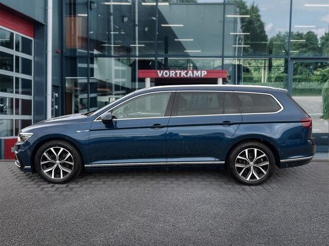 Volkswagen PASSAT 1.4 TSI DSG GTE PANO-DAK/TREKHAAK/CAMERA/MEMORY/DYNAUDIO/HUD/ACC