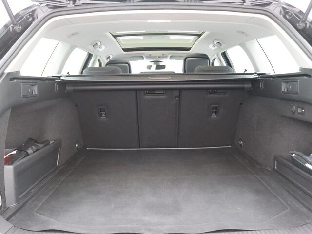 Volkswagen PASSAT Variant 1.4 TSI PHEV GTE Business 218PK DSG Pano-Schuifdak, Trekhaak, Adaptieve Cruise Control, Achteruitrijcamera, Keyless, Stoelverwarming voor + achter, Virtual Cockpit, Elektr. Achterklep, Stuurwielverwaming, 17" LM Velgen