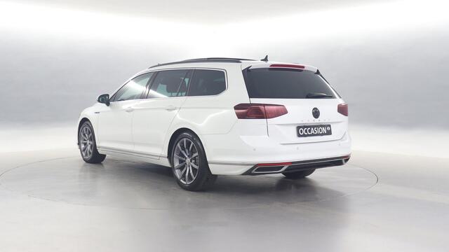 Volkswagen PASSAT Variant GTE 1.4 TSI eHybrid 218pk PHEV Business / Panoramadak / Massage / DYNAUDIO