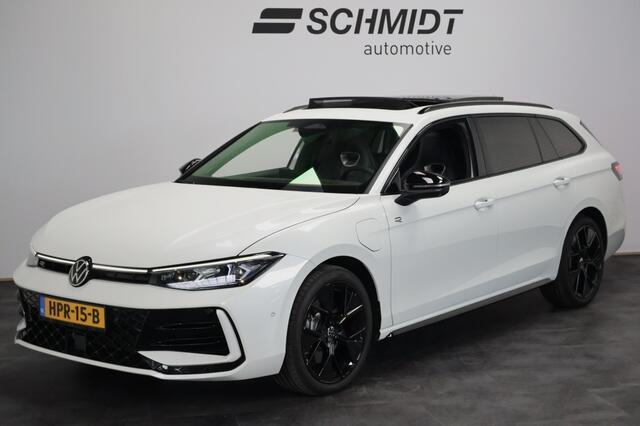 Volkswagen PASSAT 1.5 eHybrid R-Line Edition | Panoramadak | Trekhaak | H&K | ACC