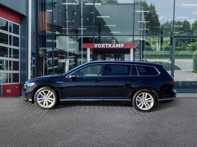 Volkswagen PASSAT 1.4 TSI DSG GTE TREKHAAK/CAMERA/NAVI/ACC/E-KLEP/STOELVERW