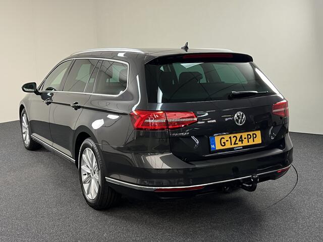 Volkswagen PASSAT Variant 1.5 TSI Highline Business R RIJKLAAR! Afn. Trekhaak / Carplay / Navi / PDC / Camera