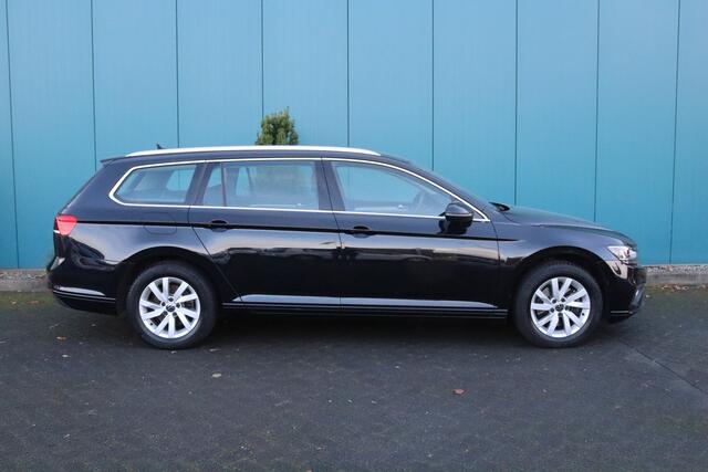Volkswagen PASSAT Variant 1.5 TSI Business DSG AUT. CARLAY|TREKH|DIGI.DASH|NAV|ELEK.A.KLEP|CAM|LED|PDC|LMV