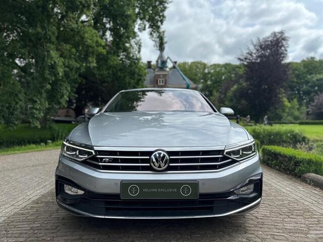 Volkswagen PASSAT 1.5 TSI | Business R-Line | LED | Camera | Leder | DigiDash |