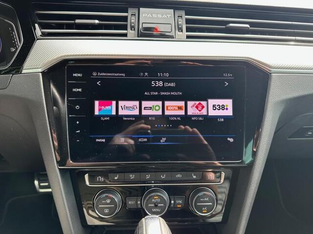 Volkswagen PASSAT 1.5 TSI | Business R-Line | LED | Camera | Leder | DigiDash |