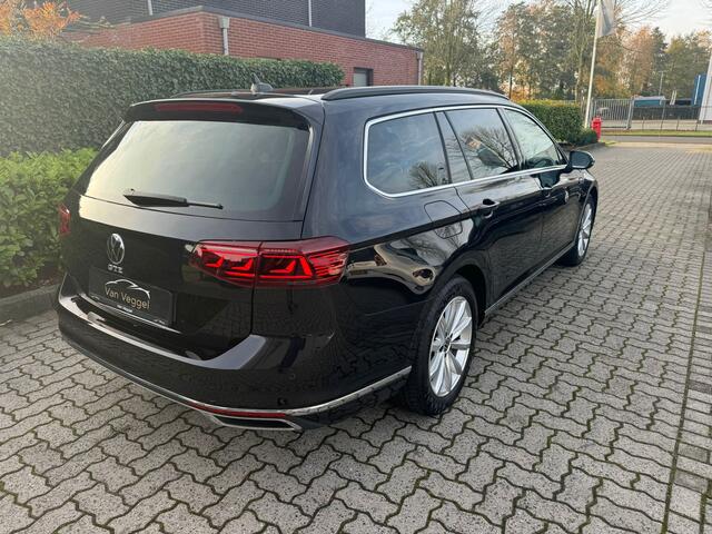 Volkswagen PASSAT Variant 1.4 TSI PHEV GTE Business pano, trekhaak, camera, stoelverw