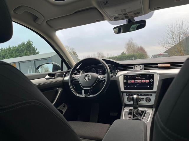 Volkswagen PASSAT Variant 1.5 TSI Comfortline Business ACC DSG PANO