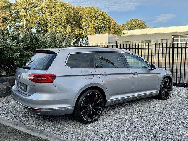 Volkswagen PASSAT Variant 1.5 TSI Highline Pano|ACC|Leer|Trekhaak|Matrix|Virtueel