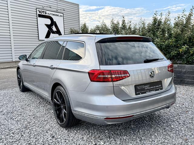 Volkswagen PASSAT Variant 1.5 TSI Highline Pano|ACC|Leer|Trekhaak|Matrix|Virtueel