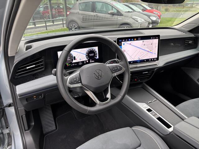 Volkswagen PASSAT Variant 1.5 eTSI 150pk Elegance Trekh. I Navigatie I Camera