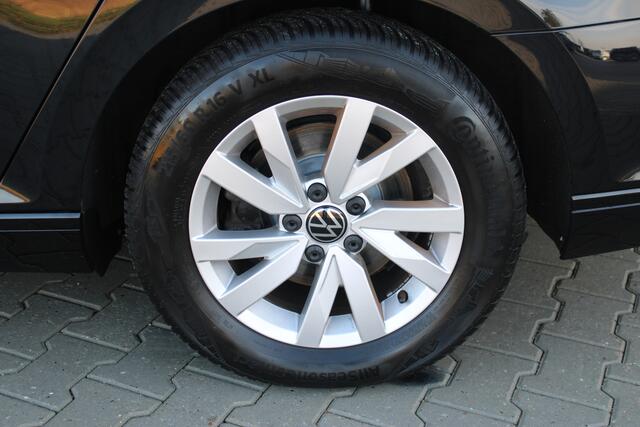 Volkswagen PASSAT Variant 1.5 TSI Business | Incl. 12 maanden garantie | Adaptieve cruise control | Apple carplay/Android auto | Parkeercamera | Navigatie | Climate control | DAB radio |