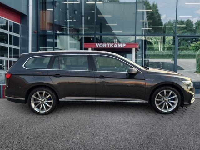 Volkswagen PASSAT 1.4 TSI DSG GTE TREKHAAK/CAMERA/NAVI/ACC/STOELVERW/E-KLEP
