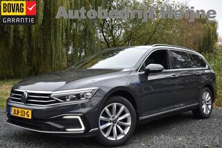 volkswagen-passat-variant-gte-218pk