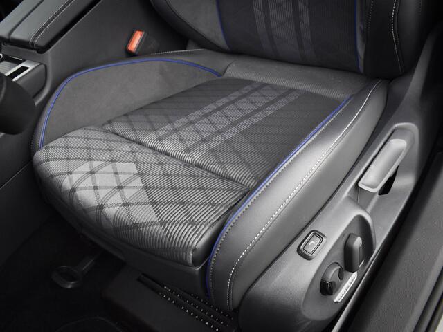 Volkswagen PASSAT Variant 1.5 eTSI 150pk DSG R-Line-Edition · 360 Camera · Panoramadak · Massage · Elek. Voorstoel · Keyless · 19'' Inch · Garantie t/m 21-01-2029 of 100.000km